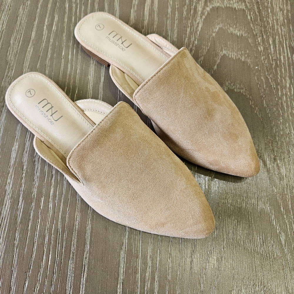 MUSSHOE  Beige Casual Pointed Toe Suede Mule Flats(Ella Quinn)